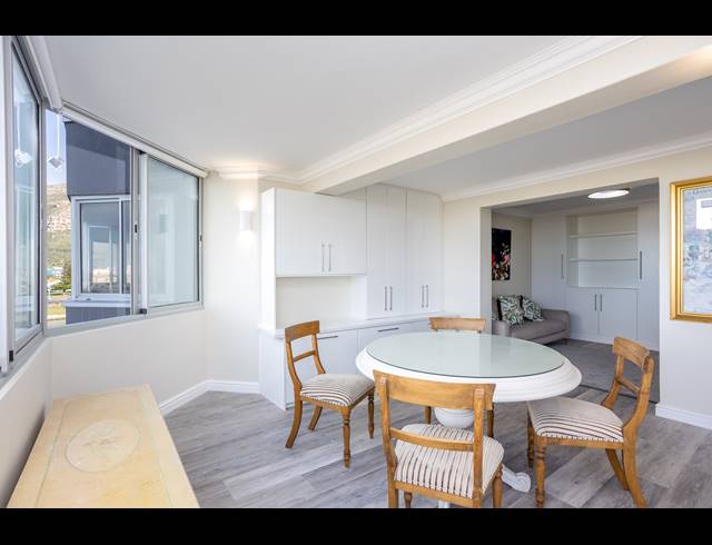 2 BEDROOM APARTMENT TO LET IN MUIZENBERG